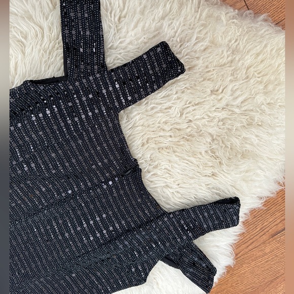 Dress - Picture 3 of 6